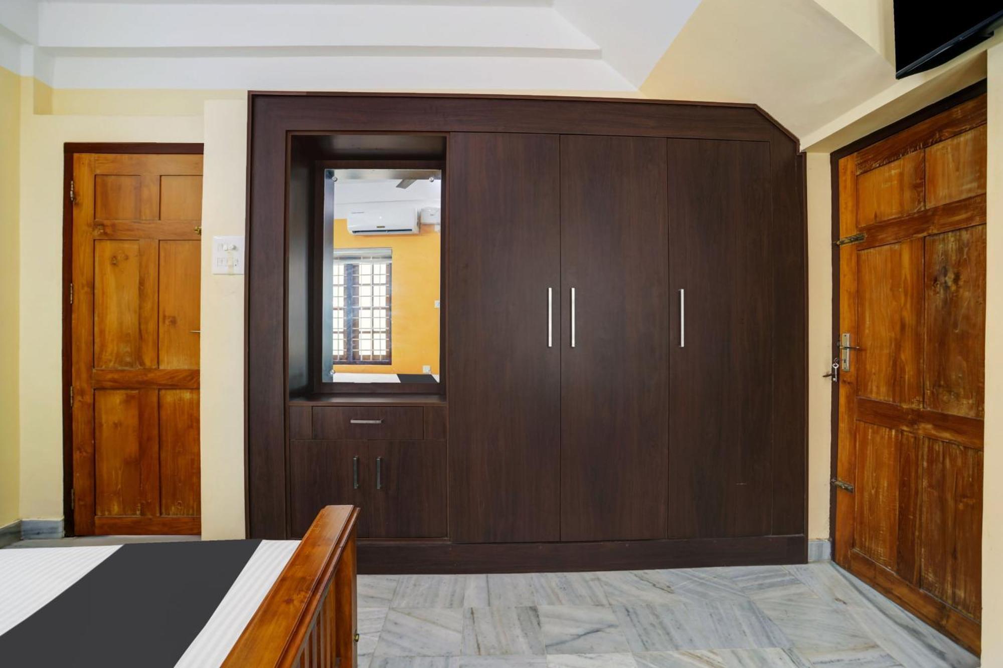 Super Hotel O Lm Residency Thiruvananthapuram Extérieur photo
