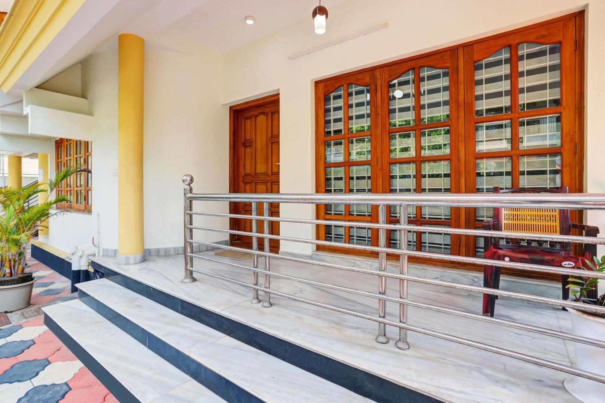 Super Hotel O Lm Residency Thiruvananthapuram Extérieur photo